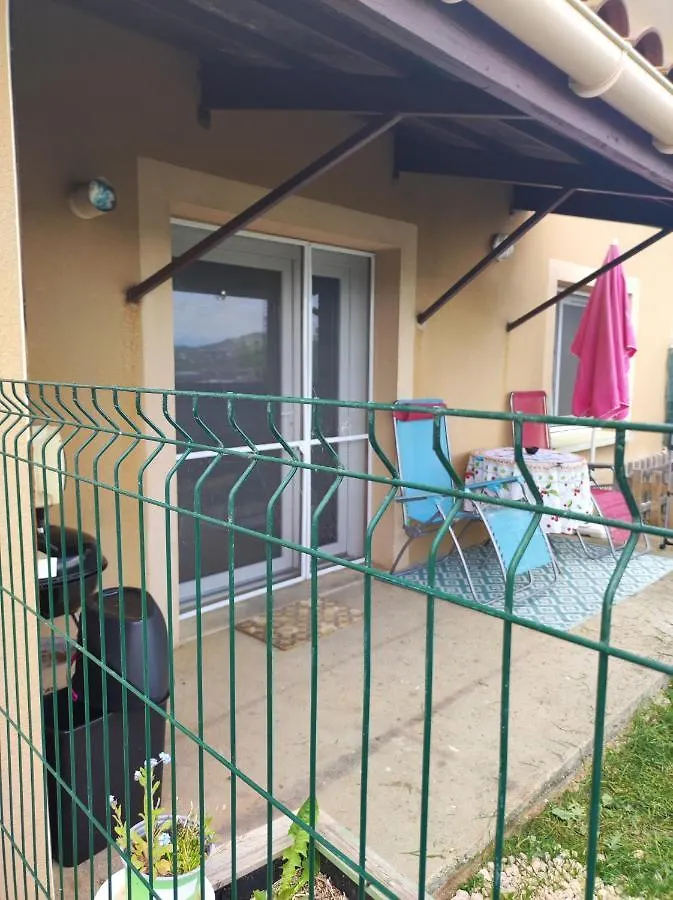Appartement F2 Exterieur Lit King Size à Brives-Charensac