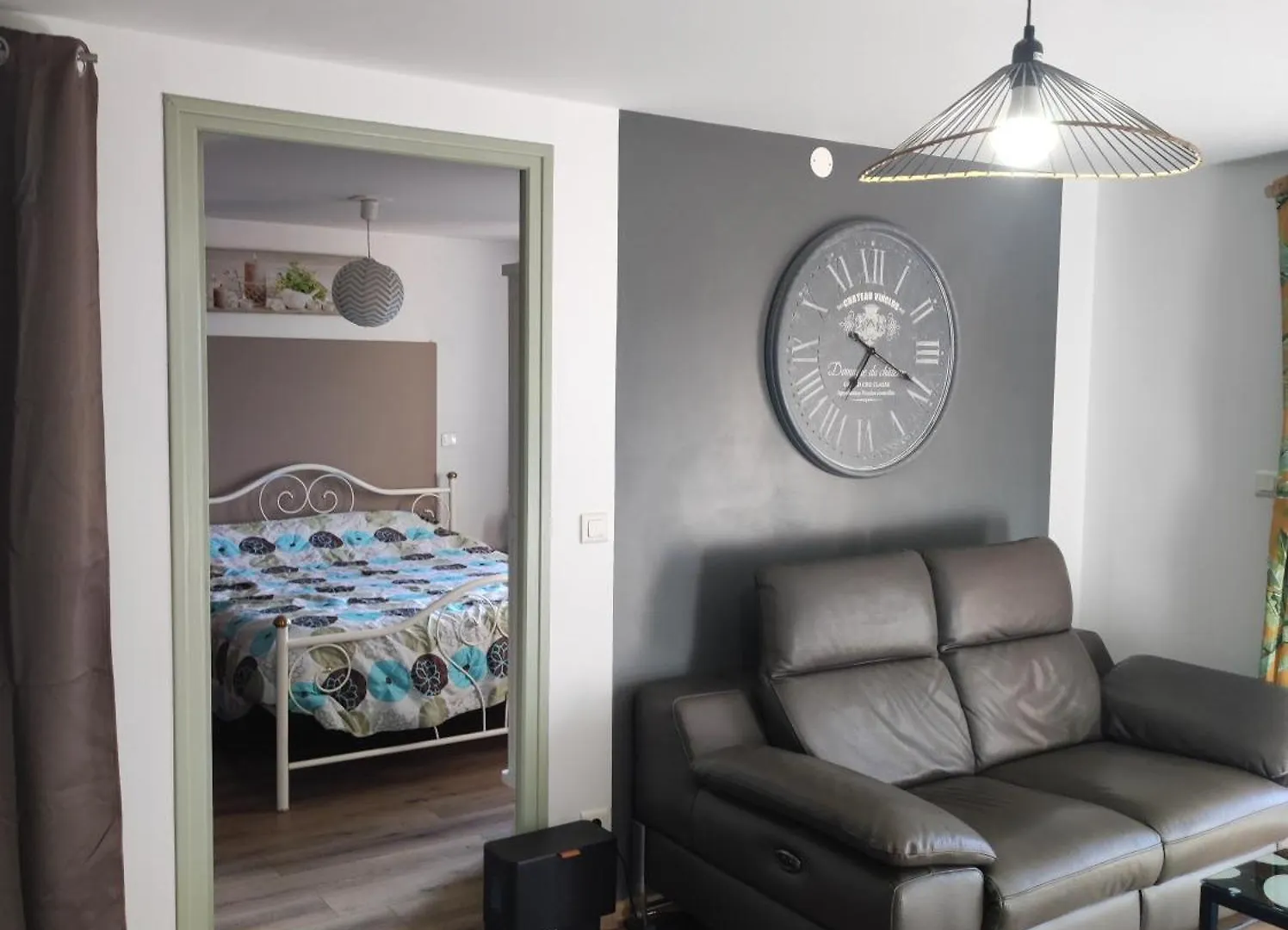 Appartement F2 Exterieur Lit King Size à Brives-Charensac France